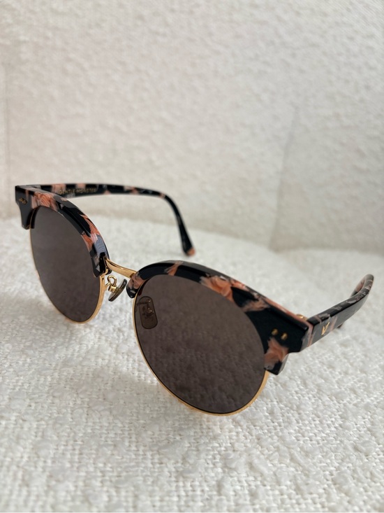 GENTLE MONSTER Mooncut Floral Tortoiseshell and Gold Round Sunglasses - main image 5